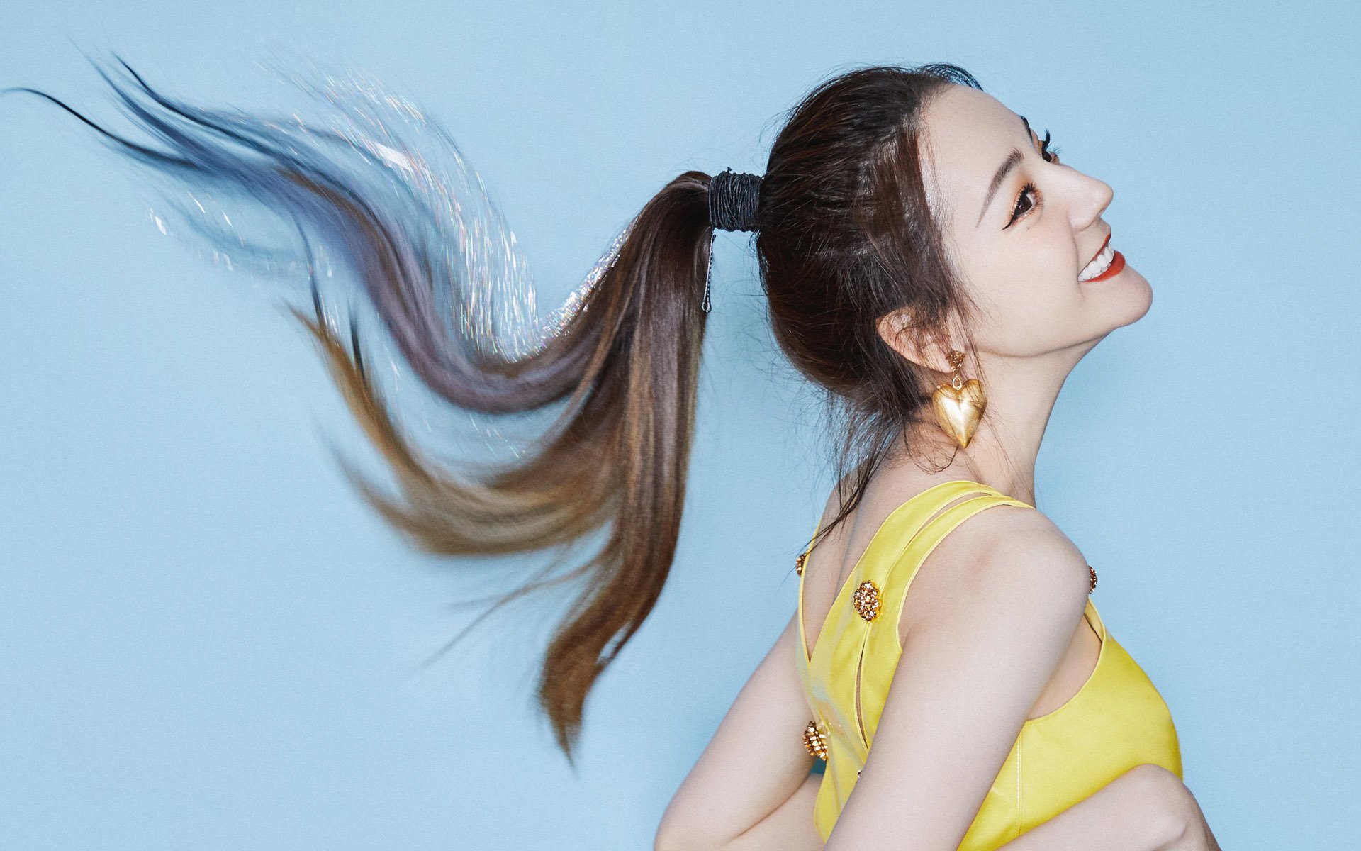 绿茵与球台间的火焰，一场跨界的状态鏖战