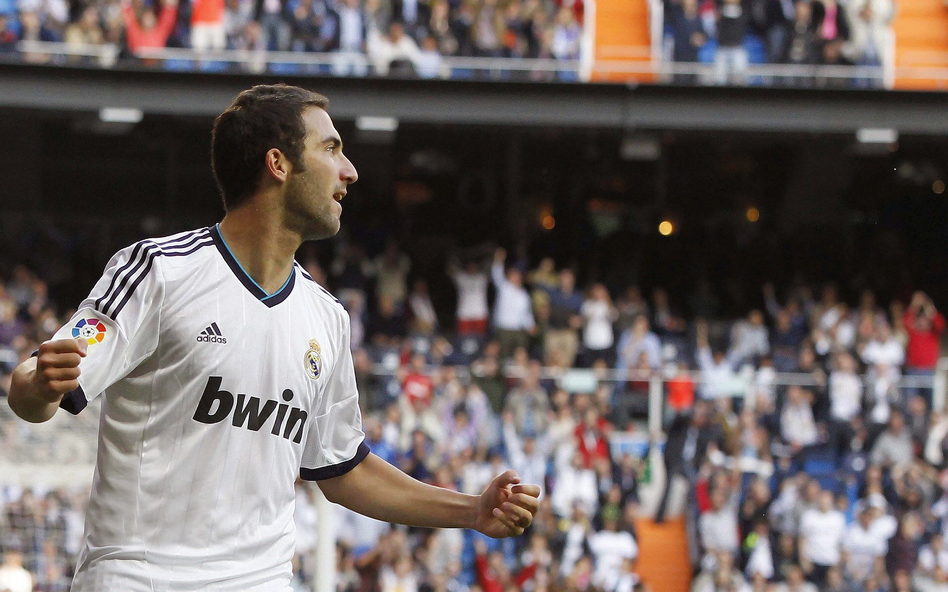 流星与群星，东契奇45+三双难敌魔术团队绝地反击