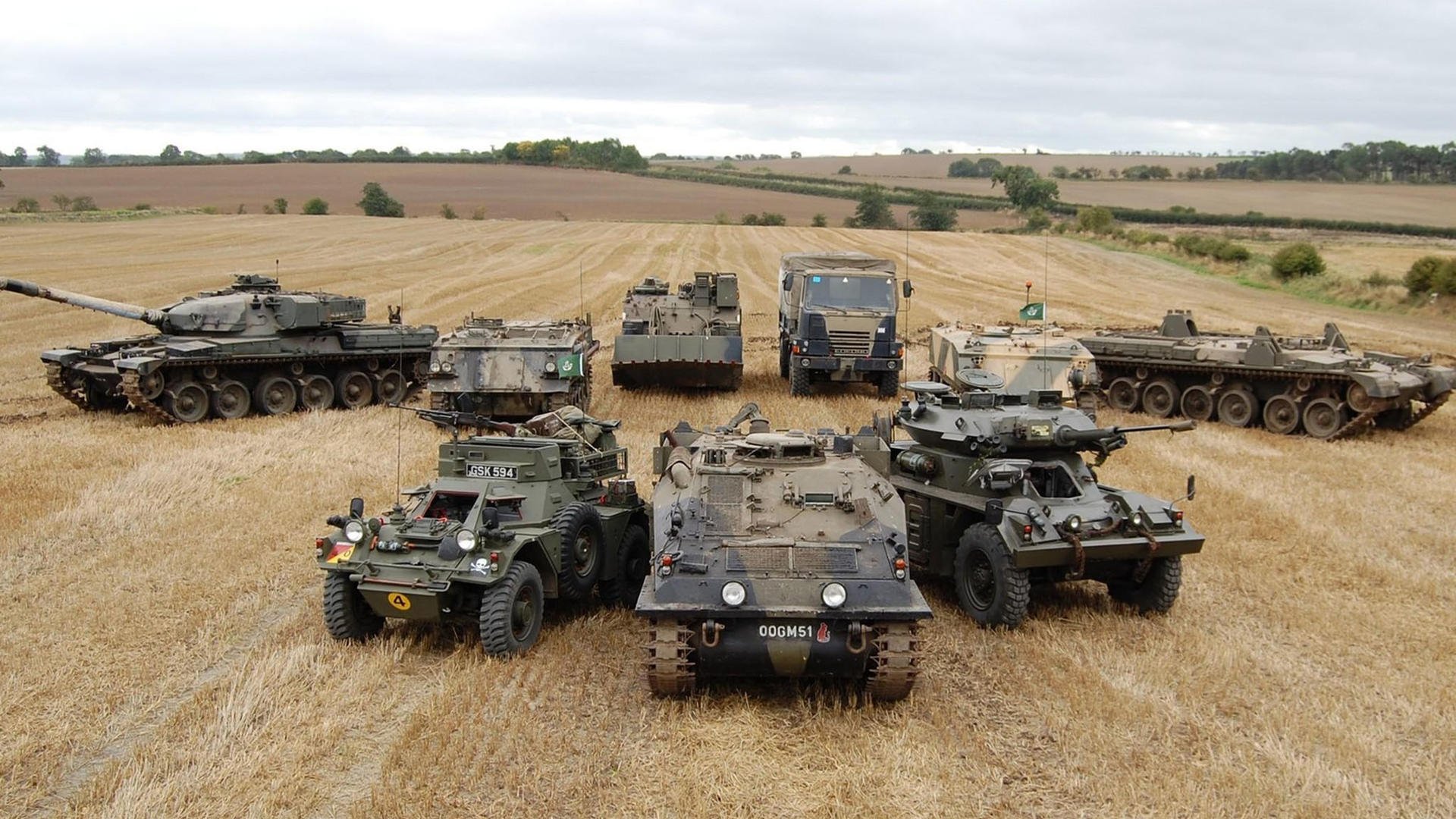 闪电与利刃，姆巴佩的极限速度，与波兰钢铁防线的生存艺术