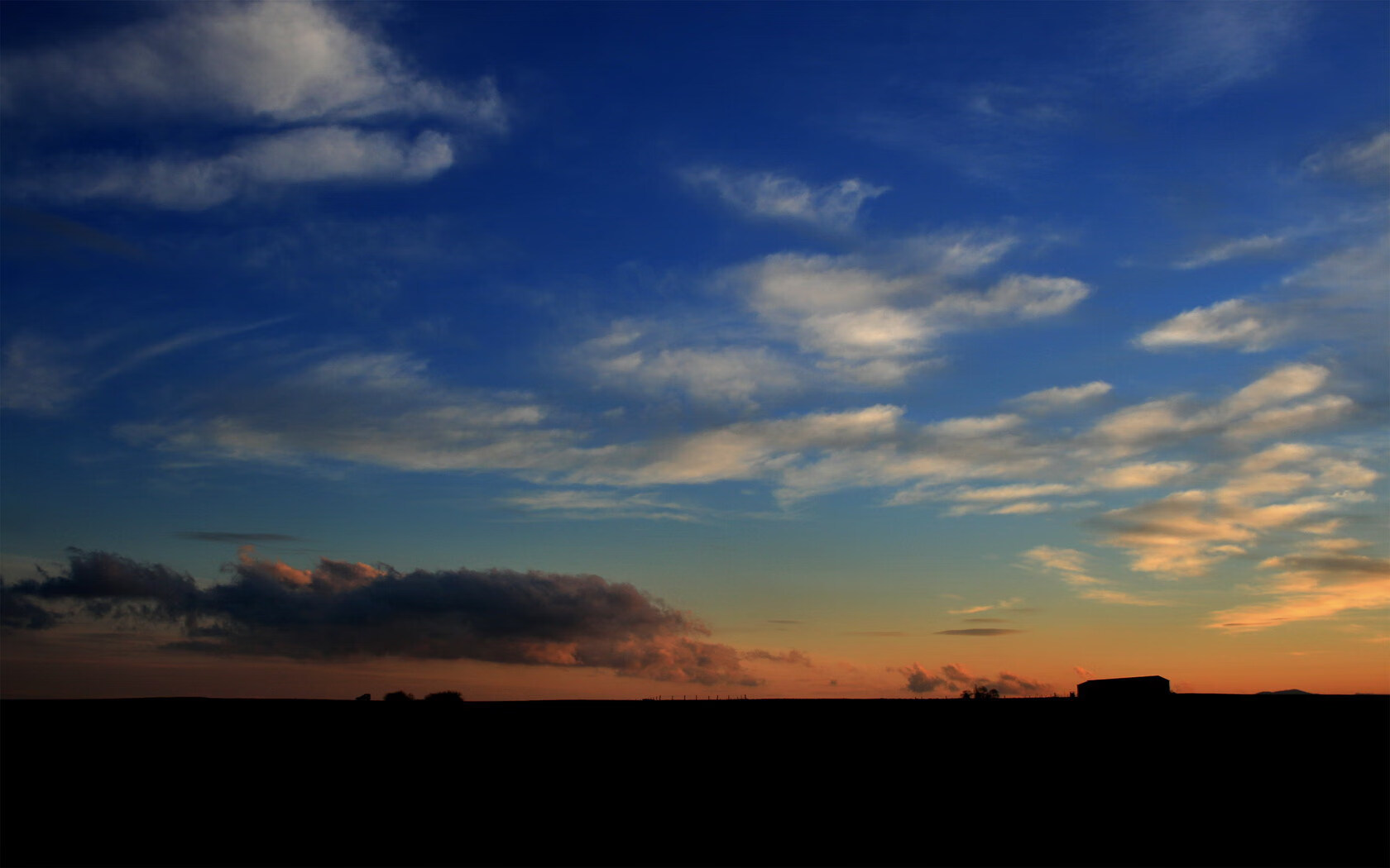 双星闪耀夜,CBA铁血复仇与NBA历史逆流,体育精神的平行对话
