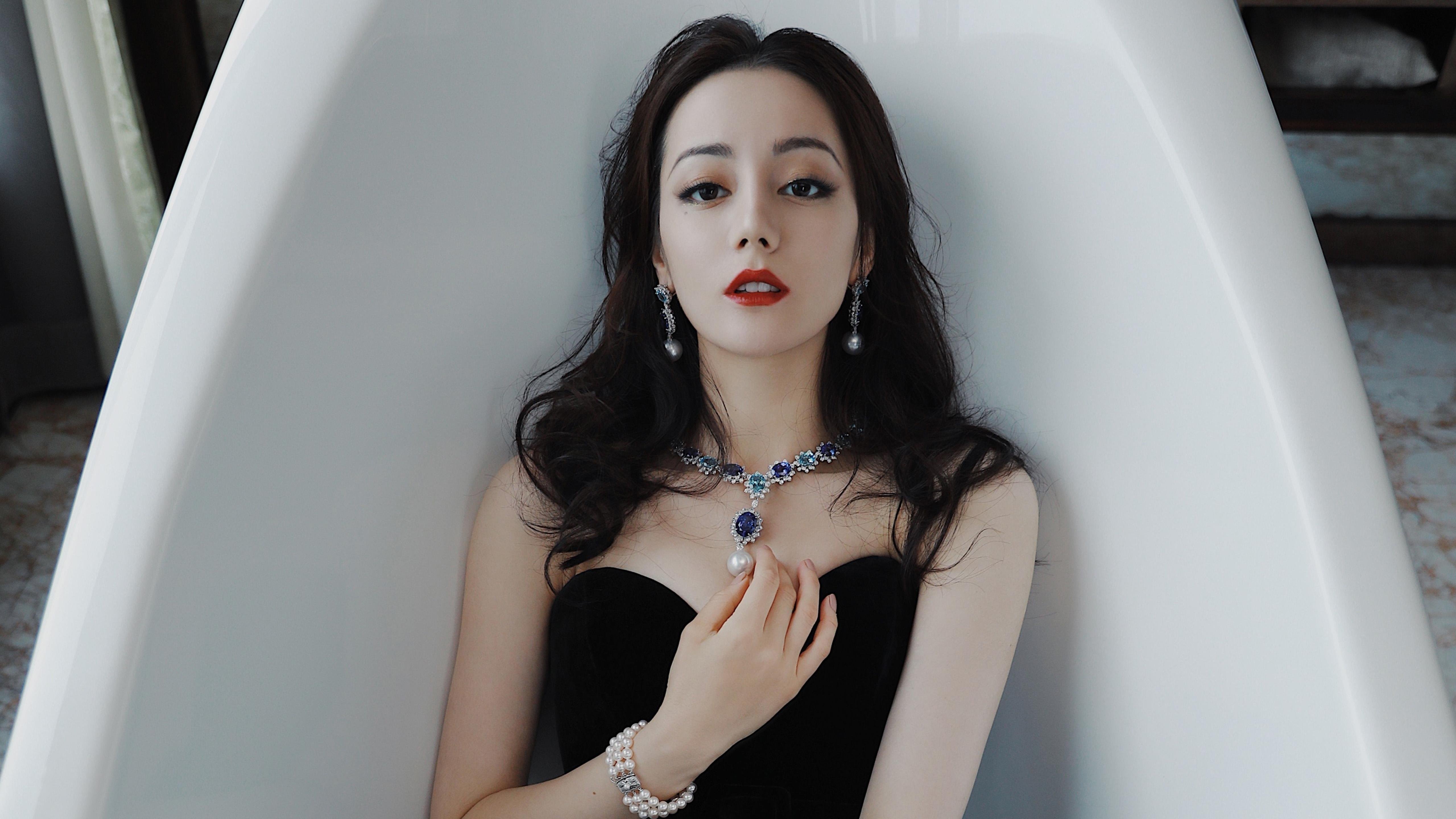 跨越时空的对决，当步行者与太阳的战场迎来塔图姆的荒诞剧本